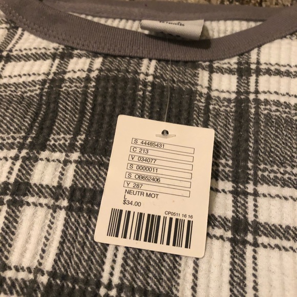 NWT! Urban Outfitters Plaid Thermal! - Picture 2 of 3